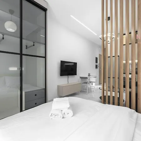 Belezza, Nilie Hospitality Mgmt Apartment *